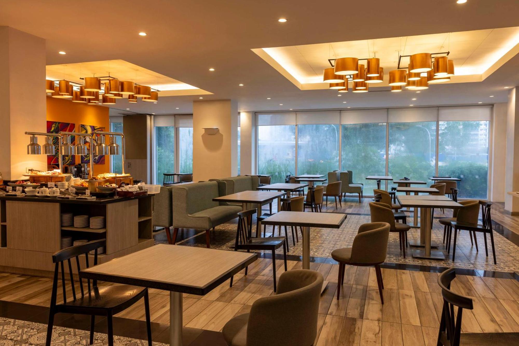 Park Inn By Radisson Iloilo 外观 照片