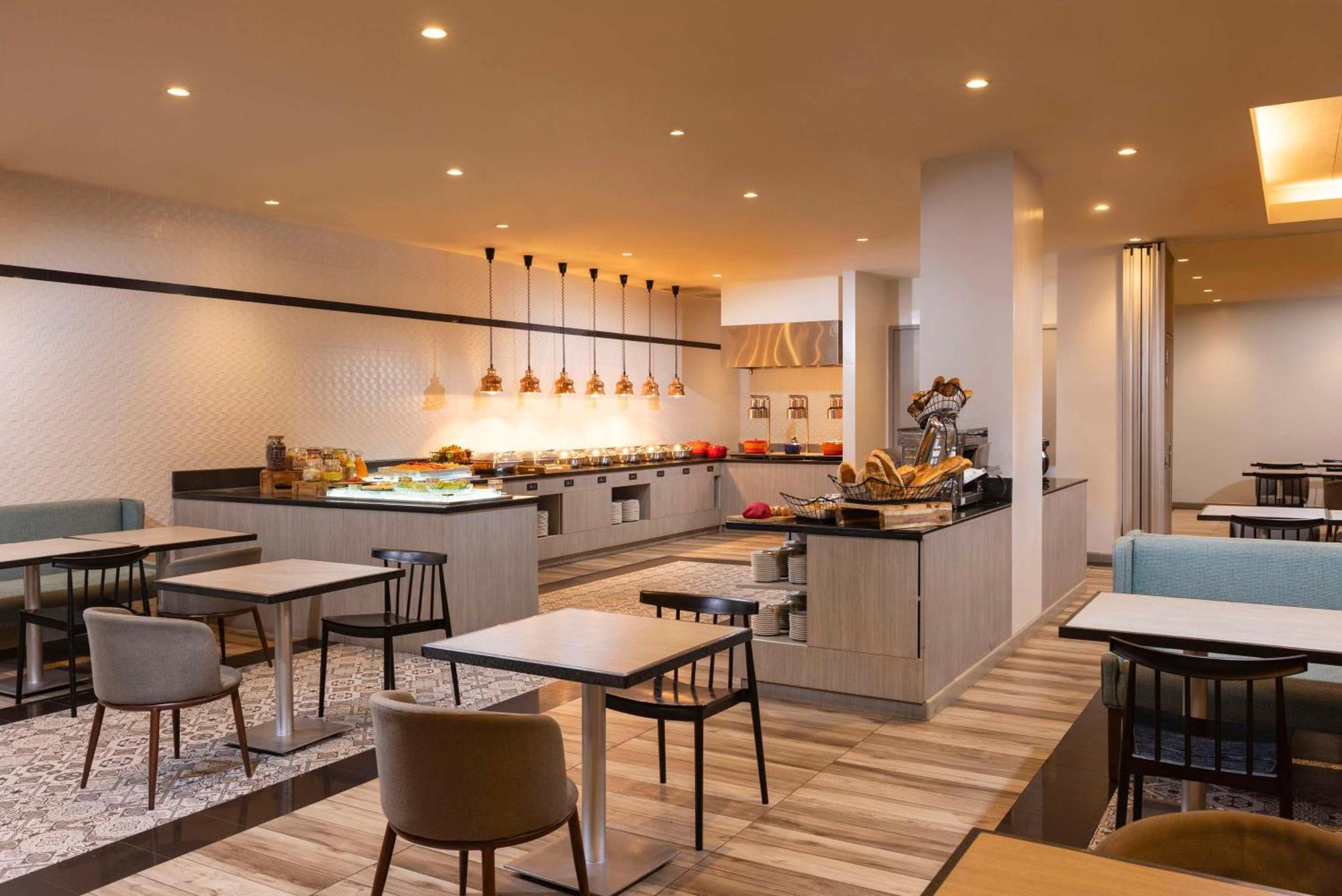 Park Inn By Radisson Iloilo 外观 照片